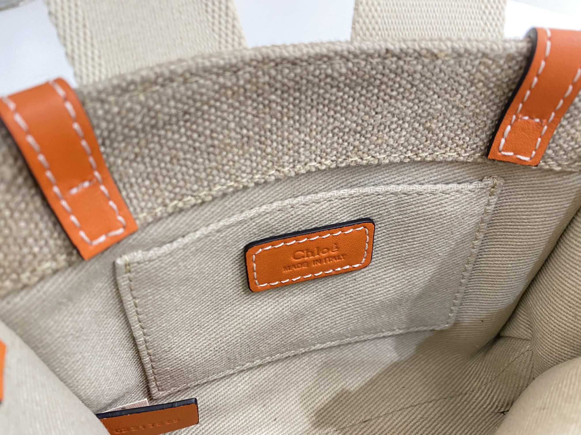 Chloe Mini Woody Tote Bag In Linen